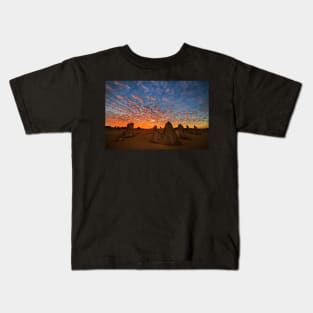 Pinnacles sunrise Kids T-Shirt